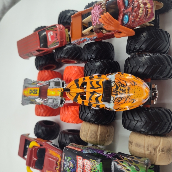 Monster Truck Toy Set - Multicolor - Picture 4 of 12